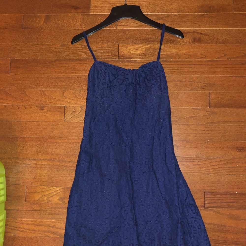 Lilly lace dress